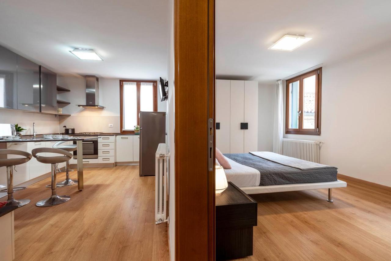 Guglie Design Apartments Venesia Bagian luar foto