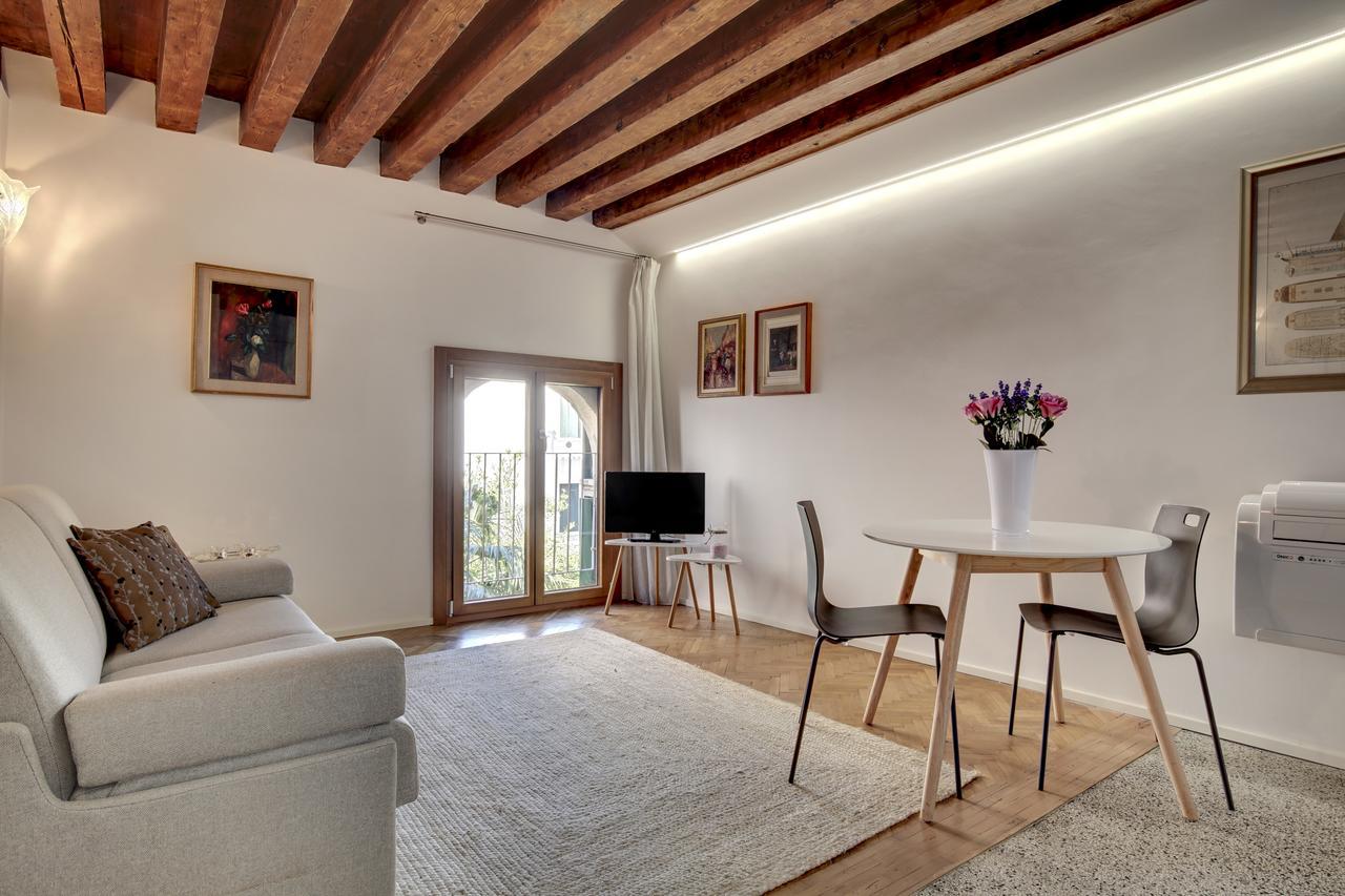 Guglie Design Apartments Venesia Bagian luar foto
